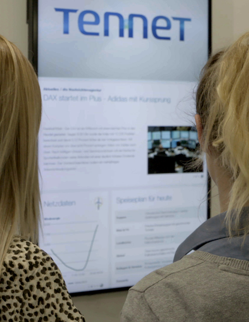 TenneT Signage - Detail mit Personen